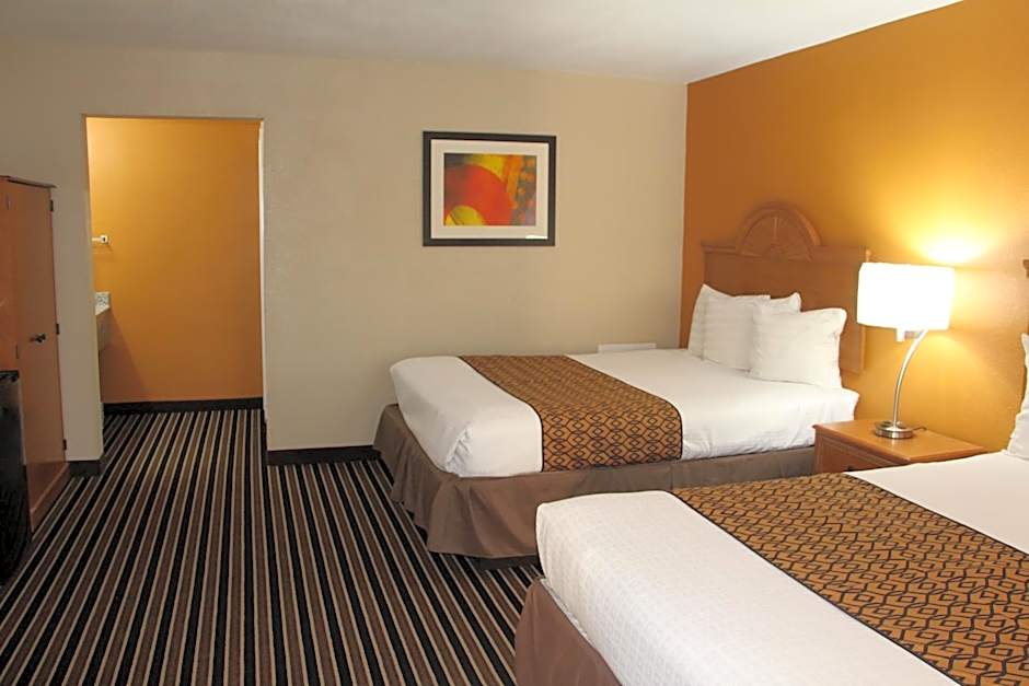 Westbridge Inn & Suites