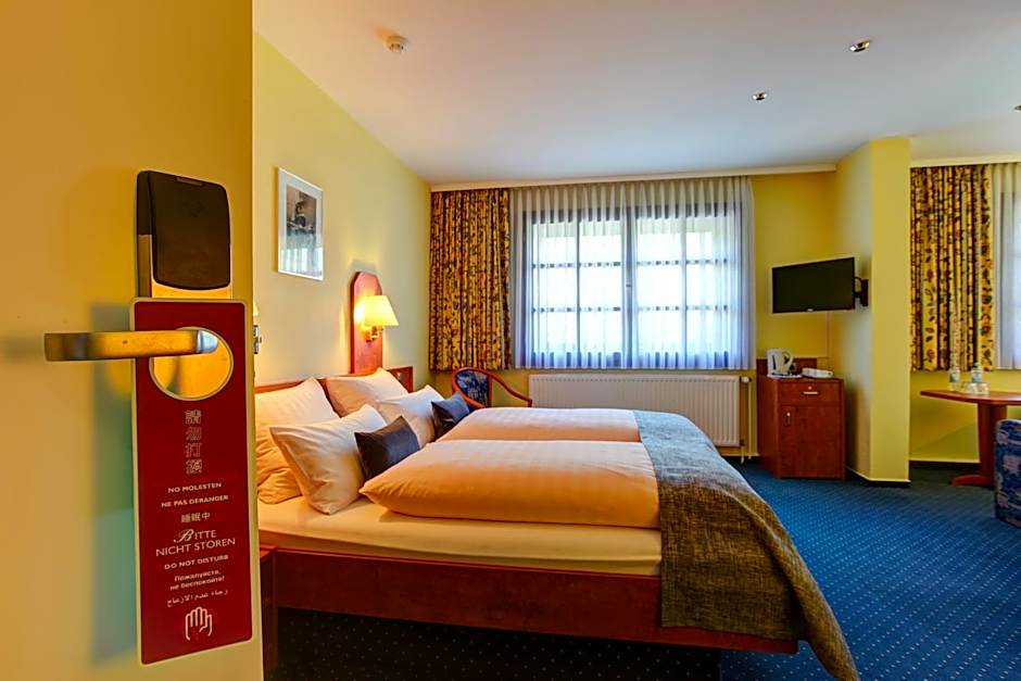 Hotel Elbinsel free parking