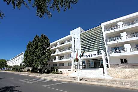 Marina Club Suite Hotel