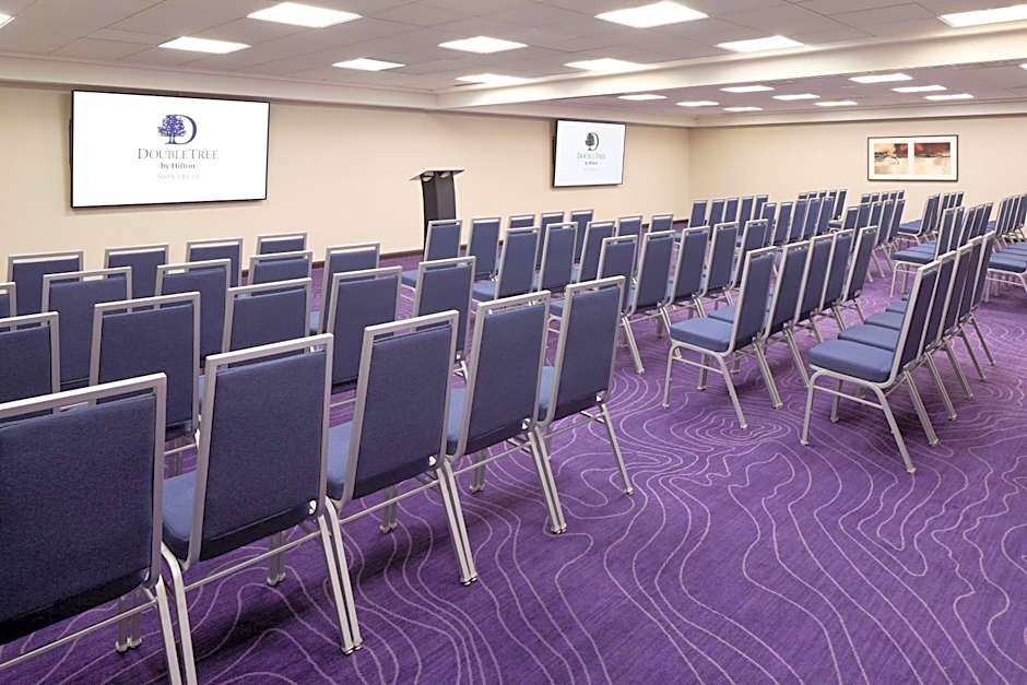 DoubleTree by Hilton Montreal