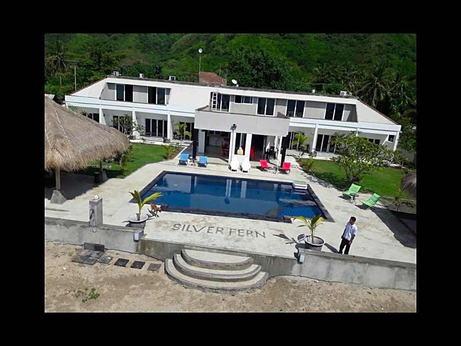 Silver Fern Beach Retreat