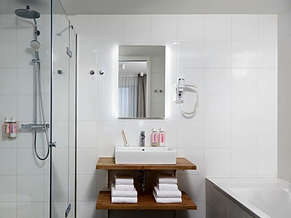 Numa Amsterdam Docklands