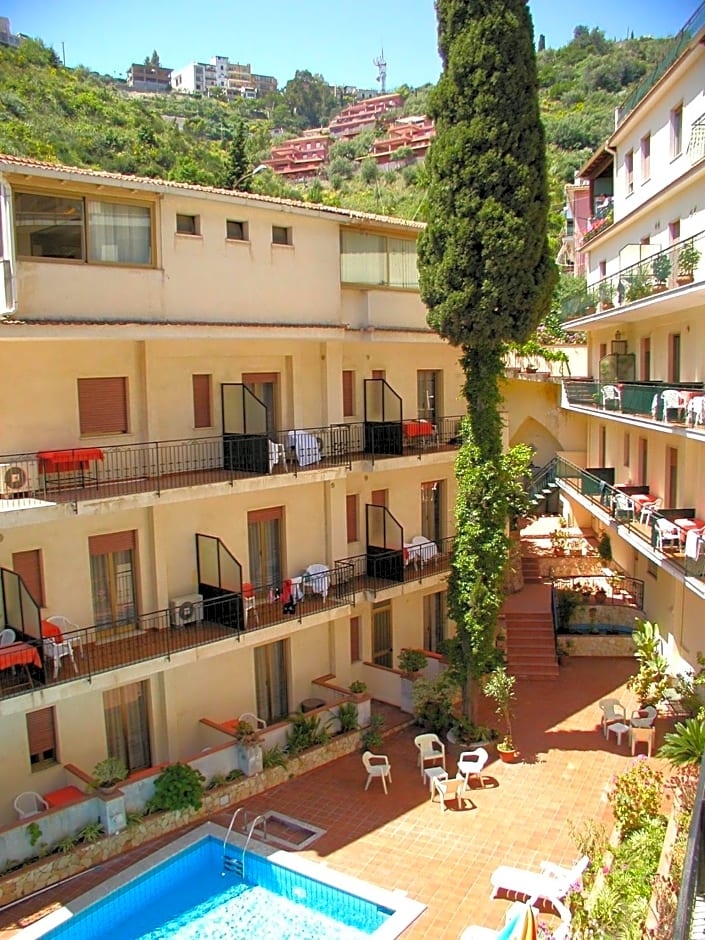 Hotel Soleado