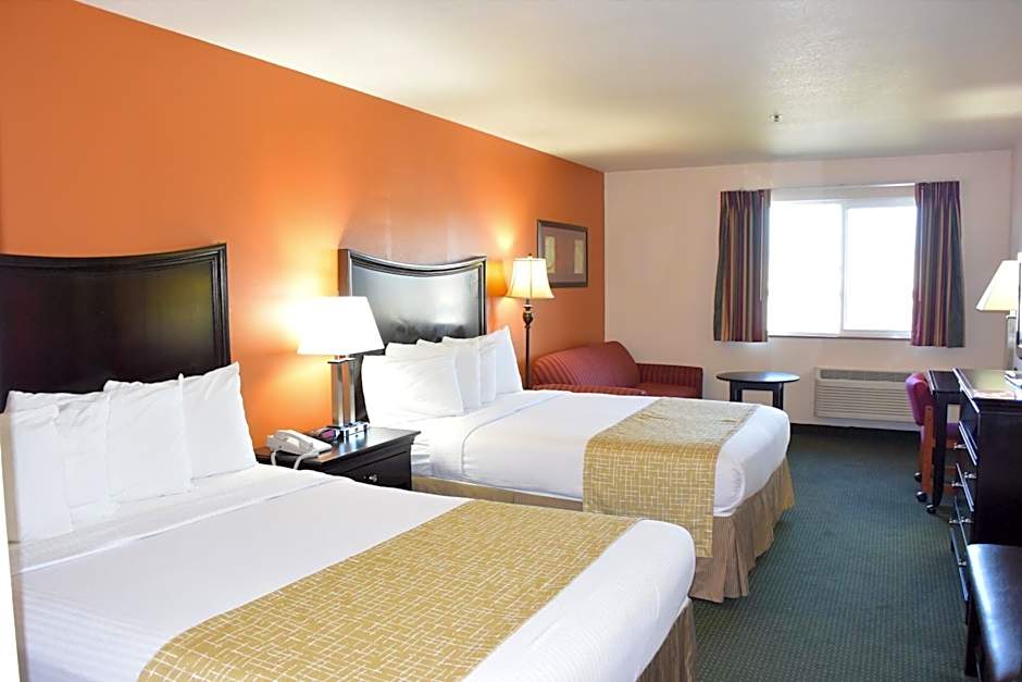 Travelodge Suites by Wyndham Newberg