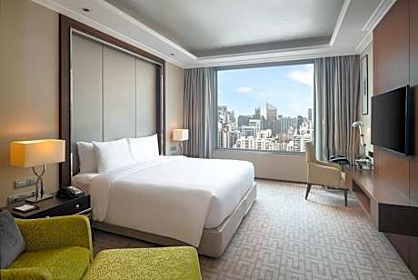 One-Bedroom Suite with Lounge Access