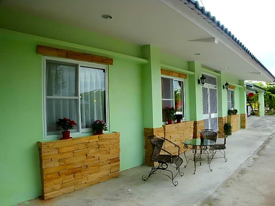 Pens Tree Bed and Breakfast