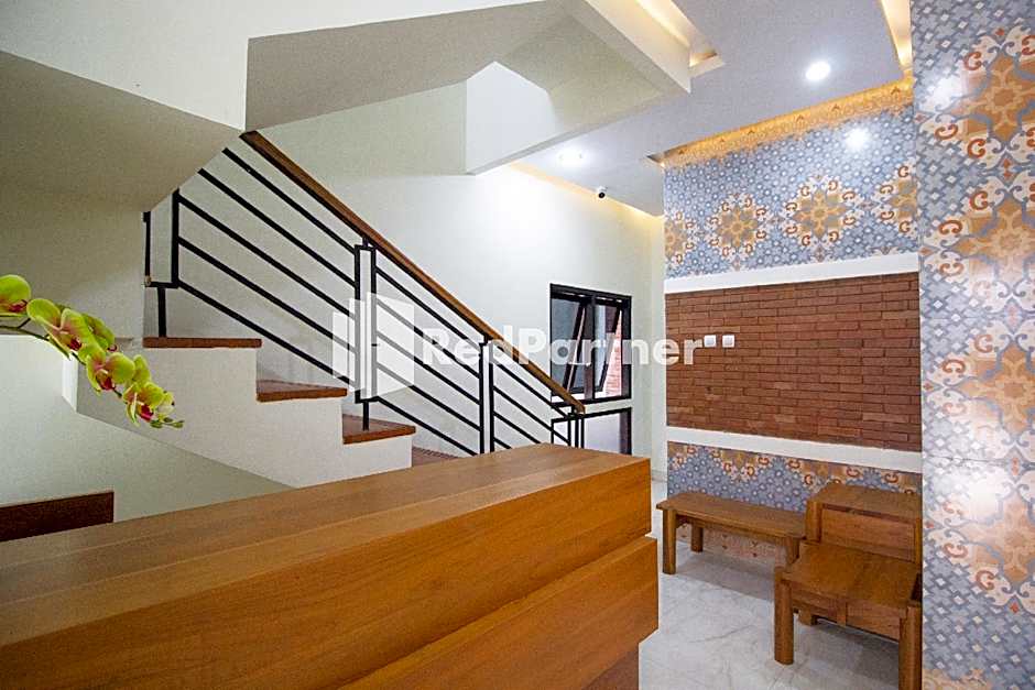 Balmoral House Redpartner Near Ambarukmo Plaza Mall Yogyakarta – Yogyakarta, MN