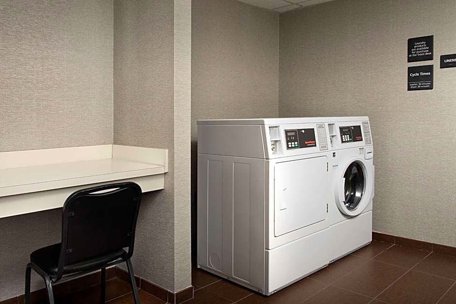 Hampton Inn By Hilton Knoxville-East