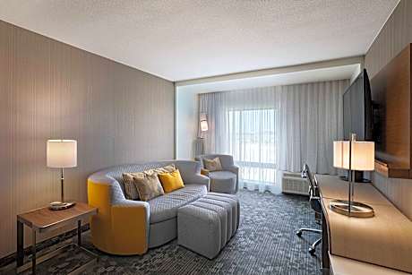 1 King Suite, Sofa Bed, Suite, 1 King, Sofa bed