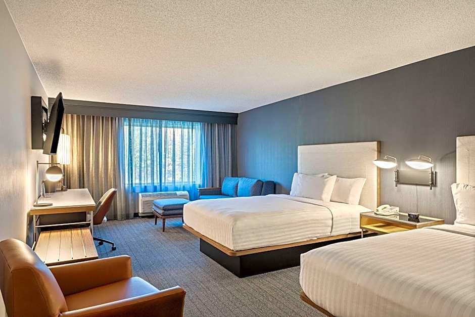 Photo 1 of 5 of Quadruple Room