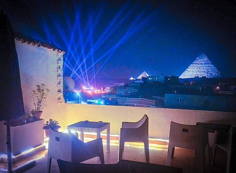 Pyramids Top Inn