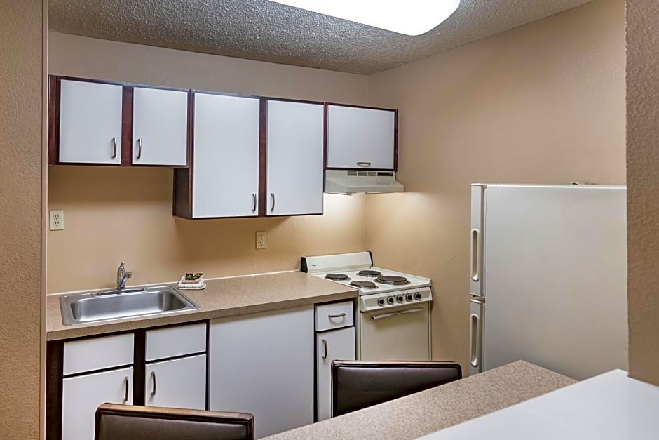 Extended Stay America Suites - Tulsa - Midtown