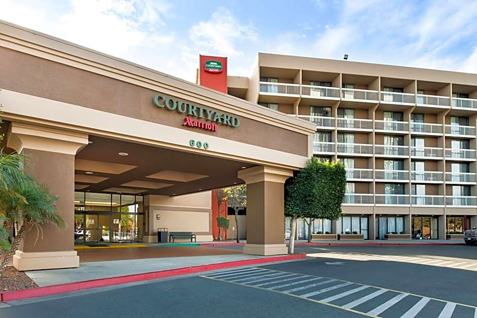 Courtyard by Marriott Oxnard Ventura