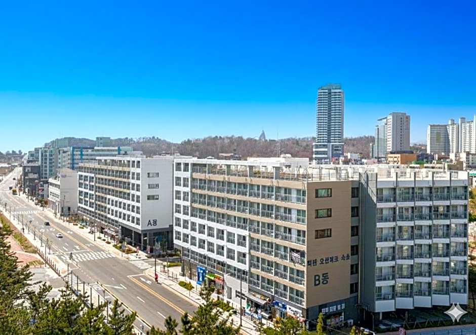 Sokcho Chonpines Beach Hotel