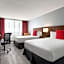 Travelodge Hotel & Convention Center by Wyndham Quebec City