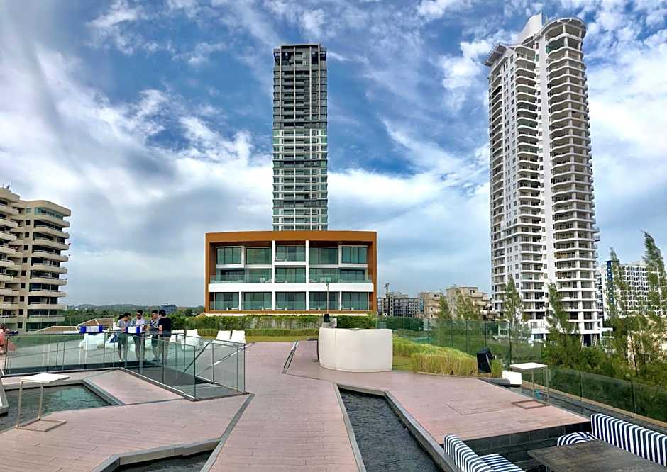 Veranda Residence Pattaya x Sea & Sky View