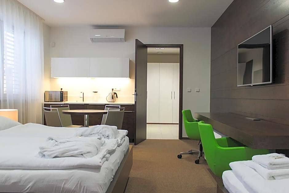 Photo 1 of 7 of Deluxe Apartment