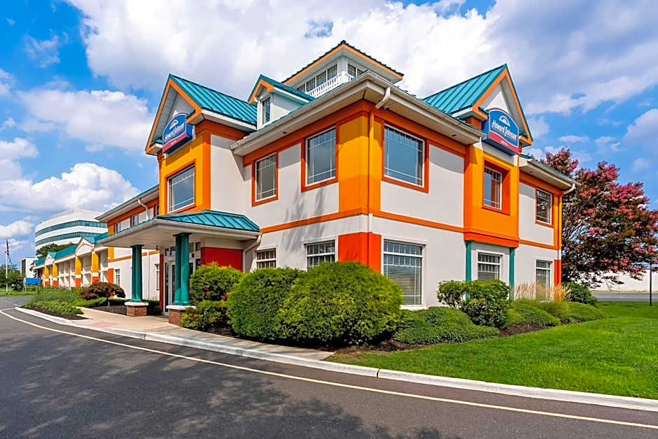 Howard Johnson Hotel by Wyndham Toms River