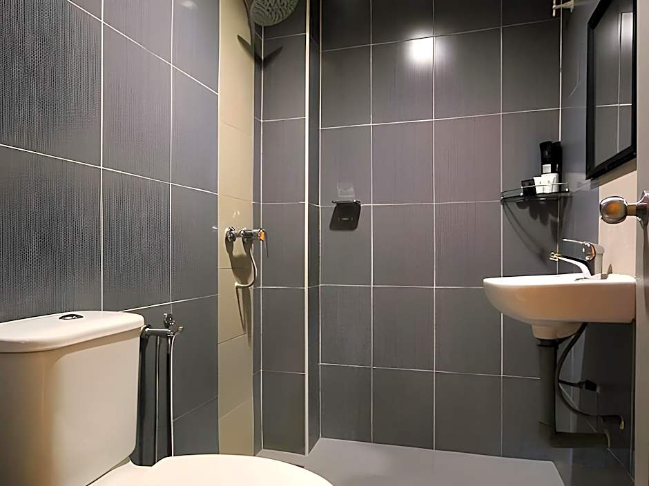 Golden Roof Hotel Falim Ipoh