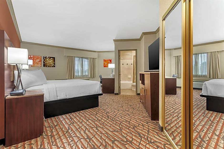 Best Western Plus Brookside Inn