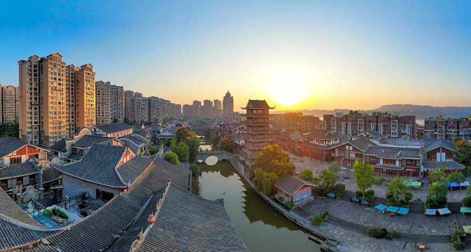 HUALUXE Yibin By IHG