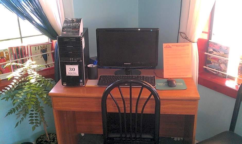 Days Inn by Wyndham Snyder