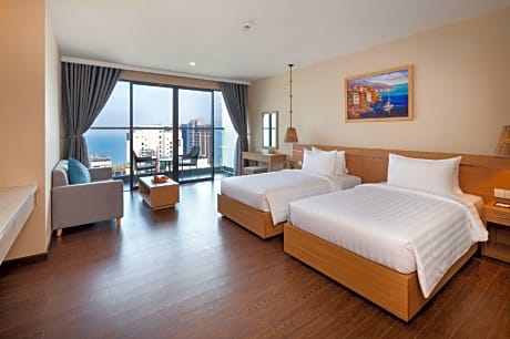 Deluxe Sea View Balcony