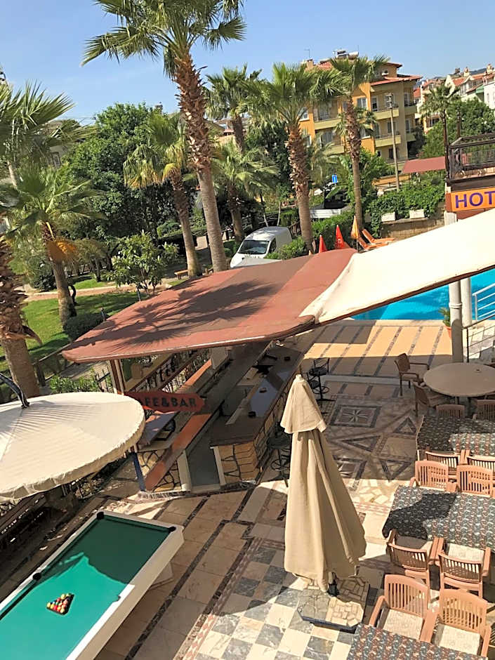 Blue Yacht Marina Apart Hotel