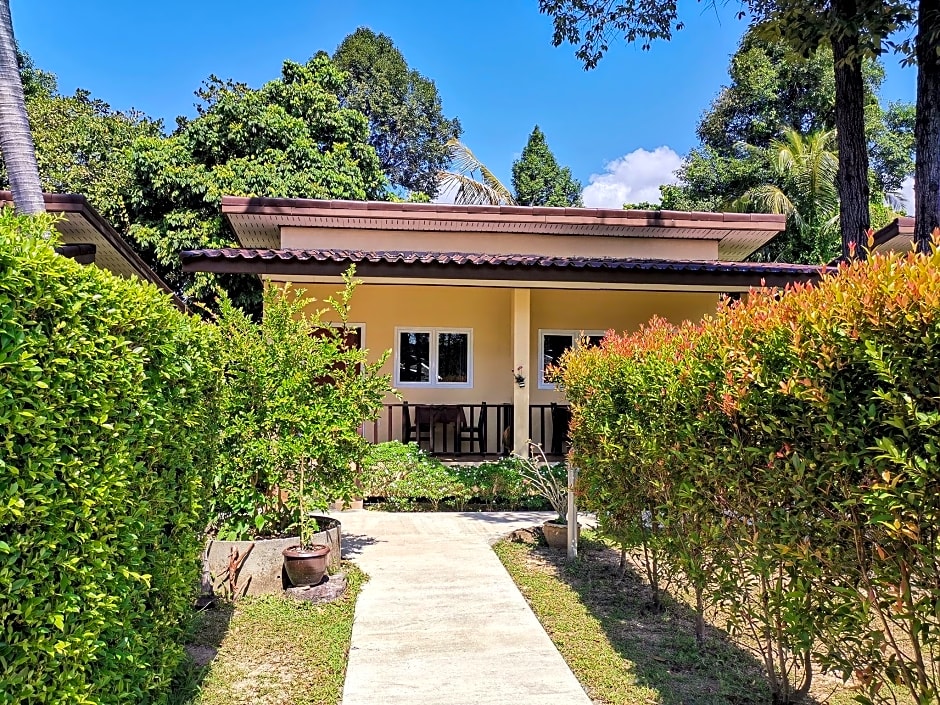 Ser-en-dip-i-ty Resort (SHA Extra Plus)