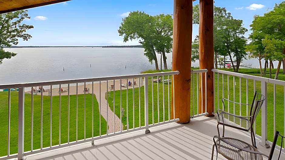 Best Western Premier The Lodge On Lake Detroit