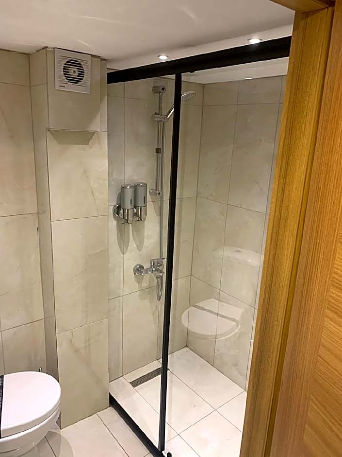 Weingart Seaside Hotel