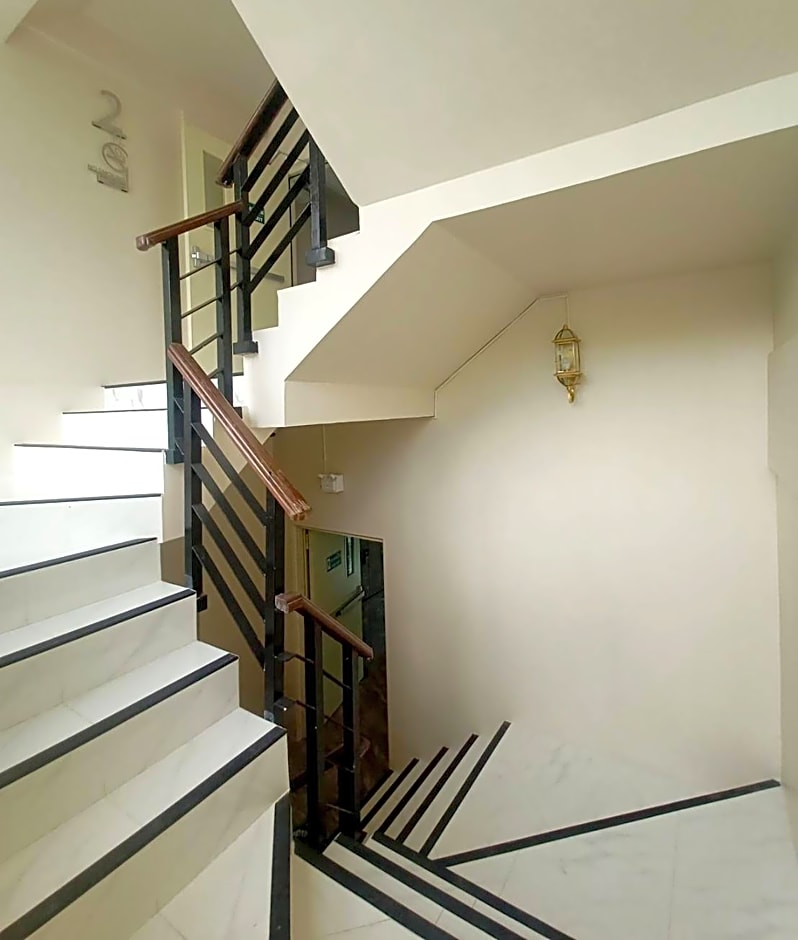 The 9 Residence Hotel