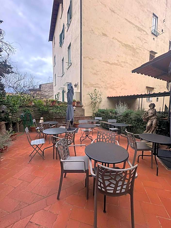 Hotel Camilla Guelfa