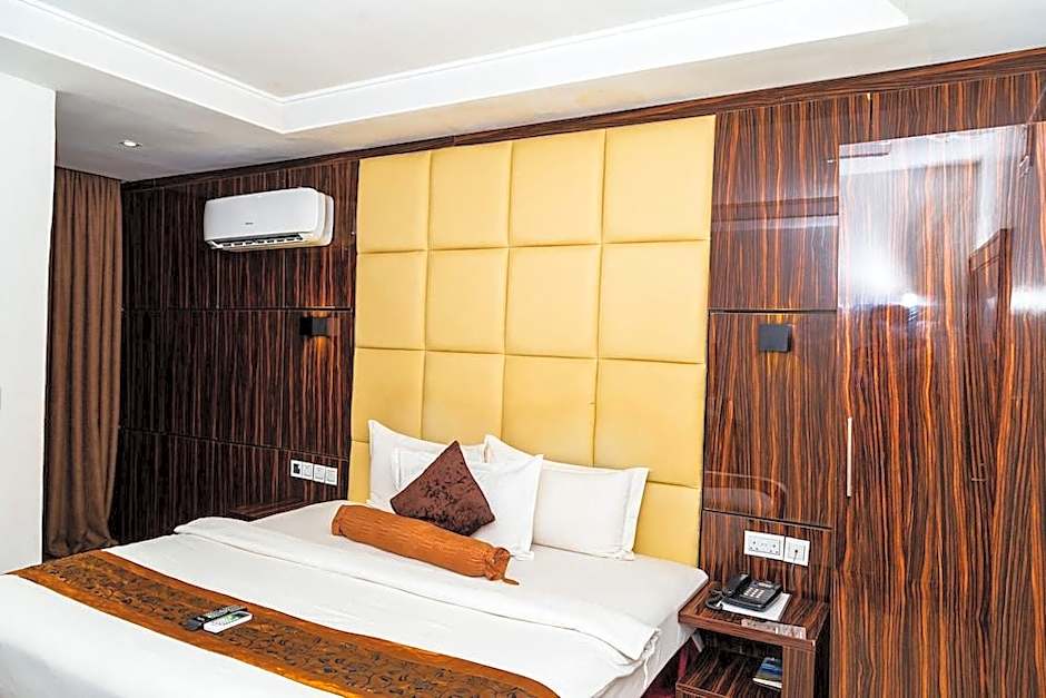 Pennsylvania Avenue Hotel