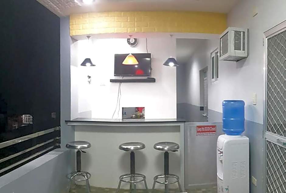 RGL Pinamalayan Condotel by RedDoorz