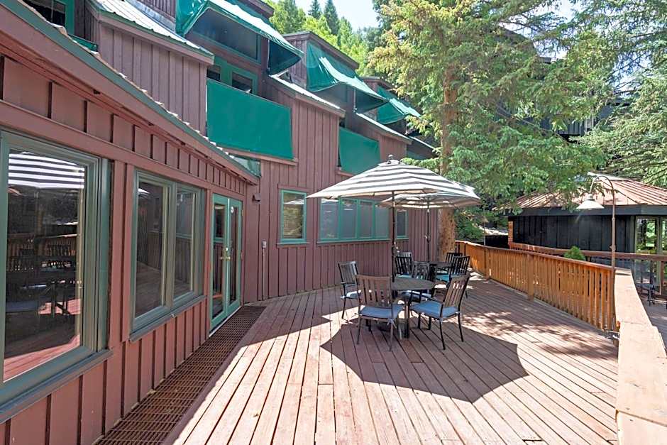 Manitou Lodge 2 by Alpine Lodging Telluride