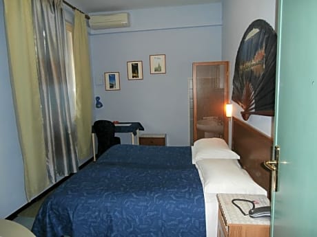 Double or Twin Room with Shared Bathroom