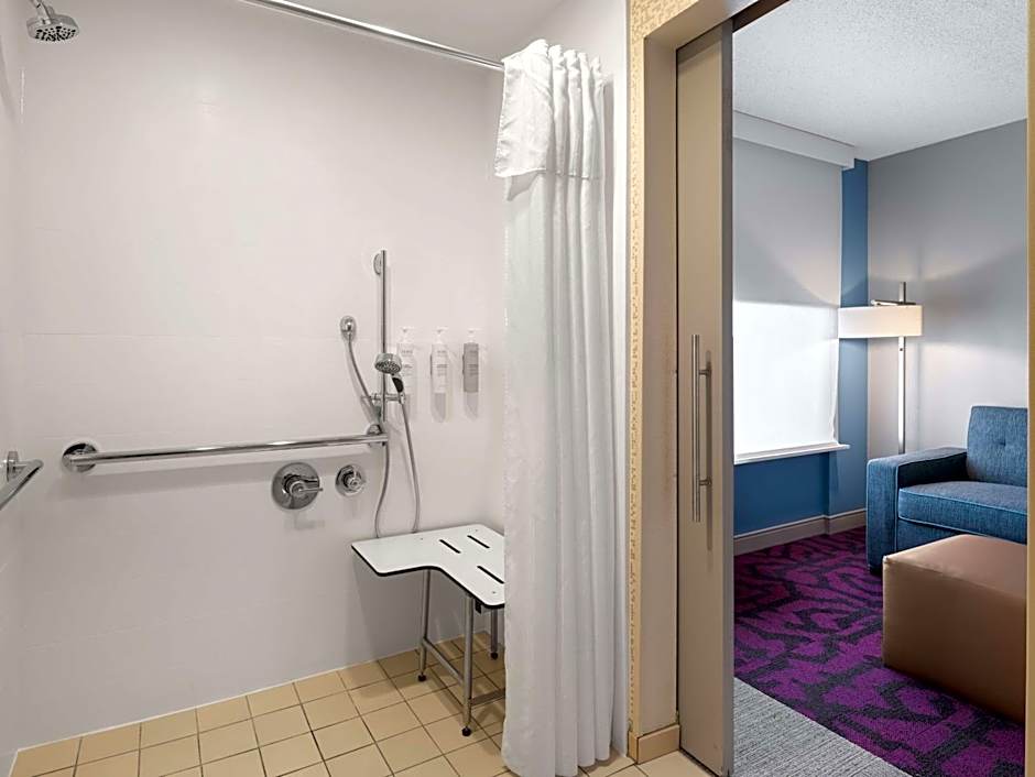 Home2 Suites by Hilton Indianapolis - Keystone Crossing