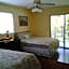 Lava Tree Tropic Inn