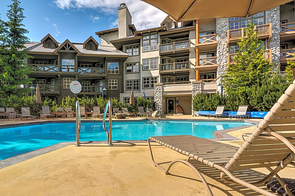 Blackcomb Springs Suites by CLIQUE