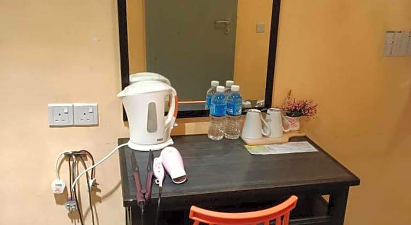 Loft Pals Urbanstay Lodge, Kapit