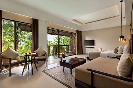 Suite Room with Pool Access