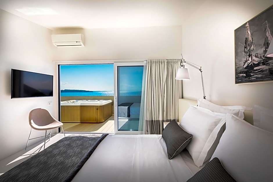 RIVALMARE BEACH Boutique Hotel