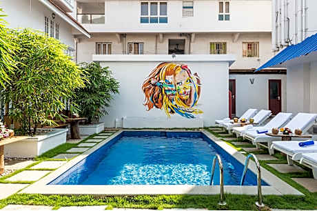 Deluxe Twin Room Type A