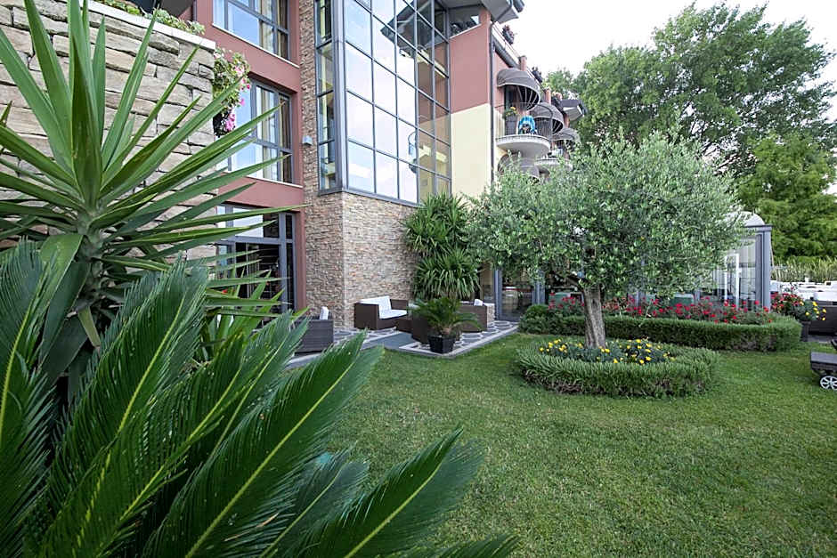 Hotel Aurora