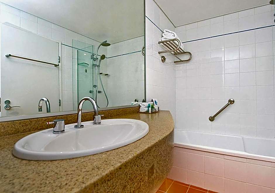 Novotel Canberra