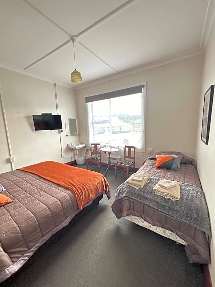 Beaumont Hotel and Holiday Park