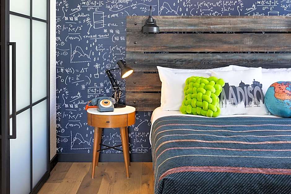 Moxy Madison Downtown