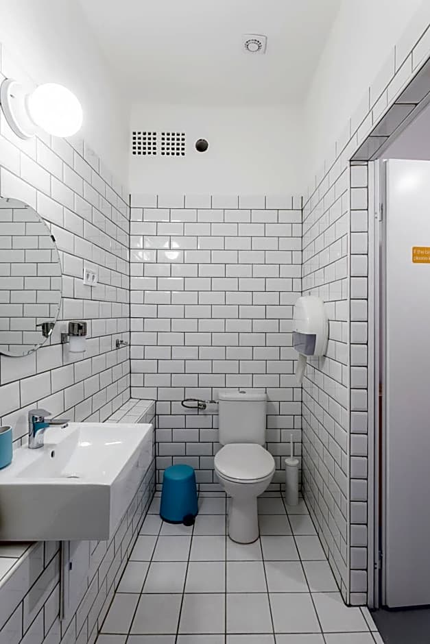 Avenue Hostel