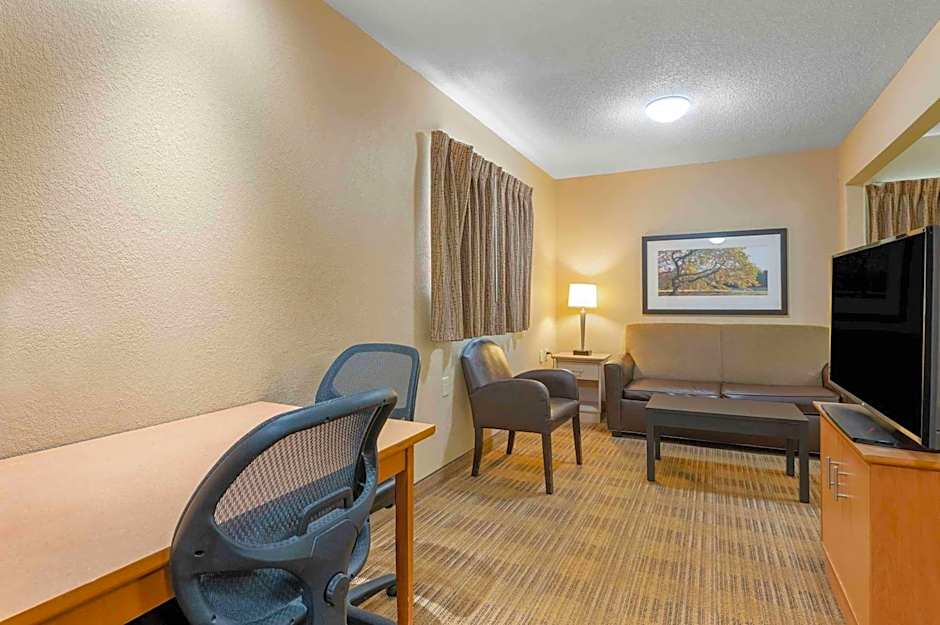 Extended Stay America Suites - Evansville - East